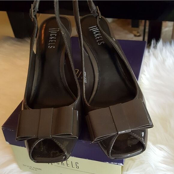 DARK GREY PATENT BOW SLINGBACKS - Picture 2 of 4